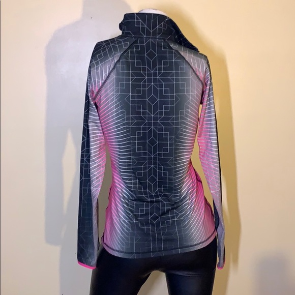 Nike Pro 1/4 zip pullover - Picture 2 of 5